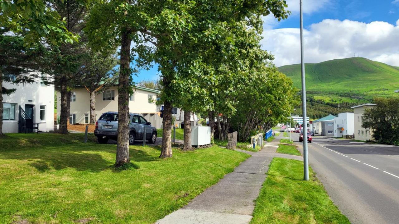 B&B Rooms Husavik 3 Zewnętrze zdjęcie